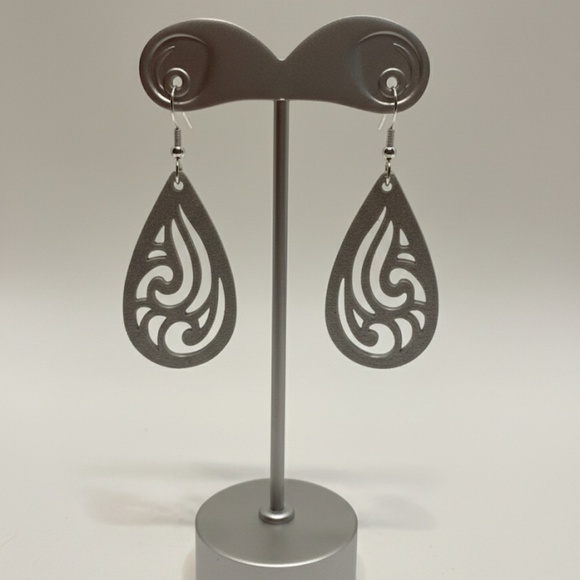 Elegantly Wave design 3D Printed Earrings on Sterling Silver Hooks - Picture 2 of 4